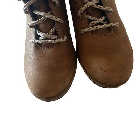 Merrell Women's Tan Tremblant Wedge Waterproof Lace Up Boots SZ 7.5 - Picture 3 of 12